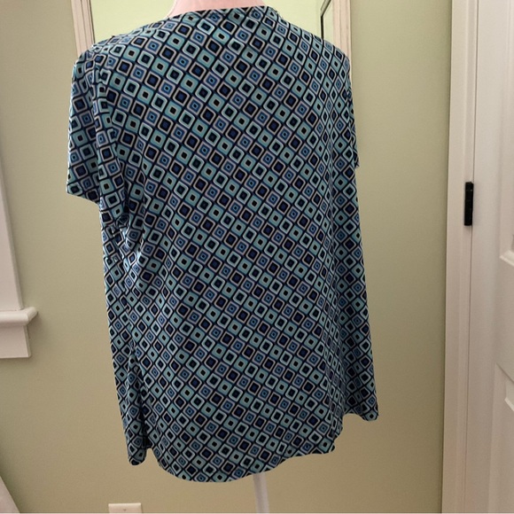 GEOMETRIC PRINT BLOUSE IN MULTI COLOURS, SIZE XL - Picture 4 of 8